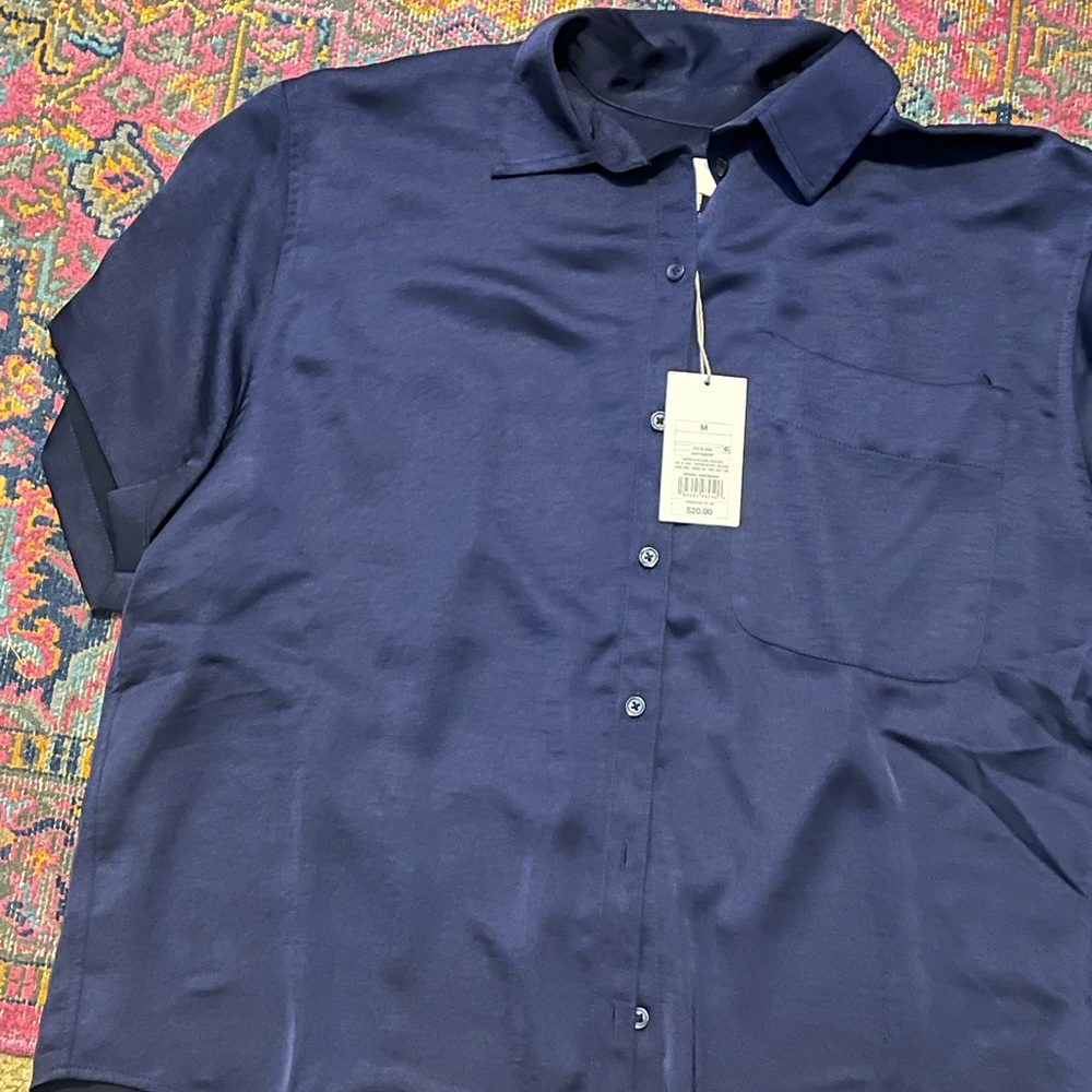 Satin shirt sleeve blouse